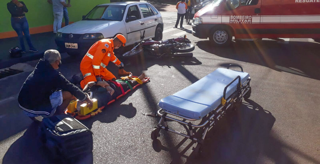 Idoso foi atropelado no Centro da cidade | Foto: Bombeiros/Divulgação