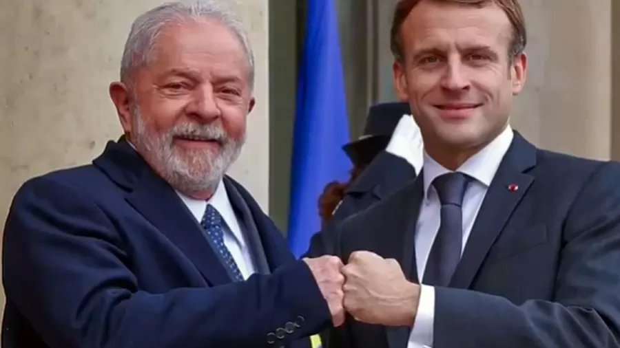 Emmanuel Macron e Lula em Paris Imagem: Divulgação/Ricardo Stuckert