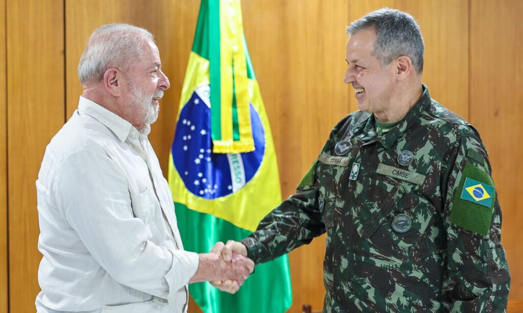 General Tomás Miguel Ribeiro Paiva assume o cargo