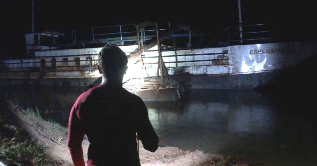 Homem de 42 anos passou mal dentro de embarcação no Rio Paranaíba