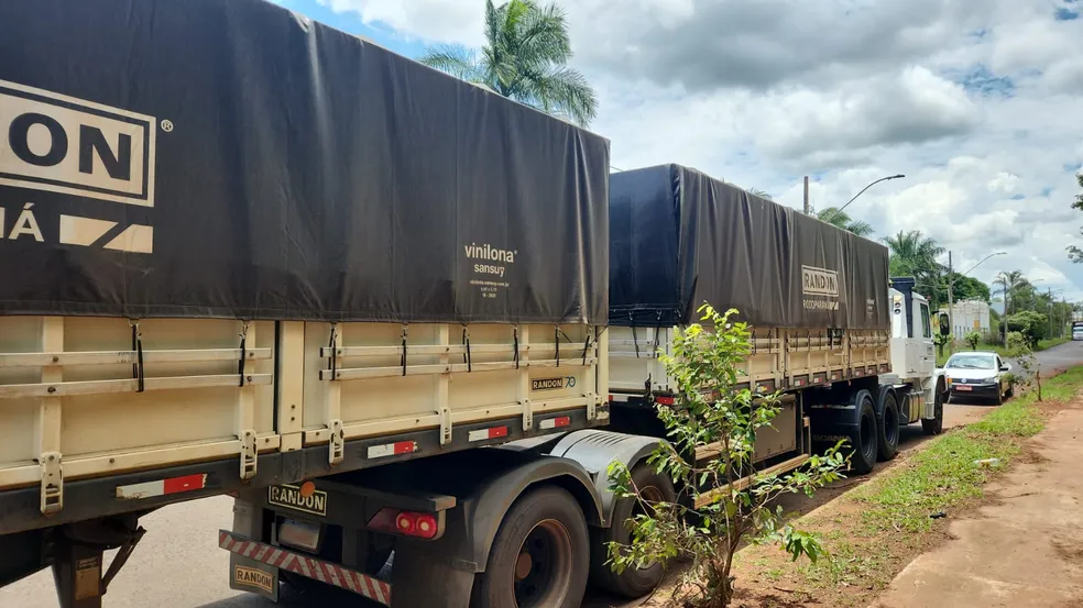 Carreta carregada com 37 toneladas, roubada em Canápolis, é recuperada em Uberlândia — Foto: Polícia Civil/Divulgação

