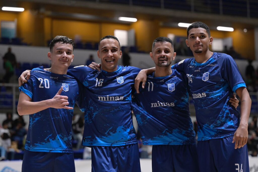 Minas conquistou a quarta vitória consecutiva na Liga Nacional (Fotos: Douglas Magno/Minas Tênis Clube)