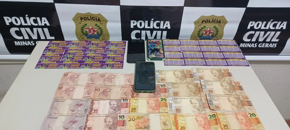 Materiais apreendidos com suspeito de agiotagem em Uberaba — Foto: Polícia Civil/Divulgação