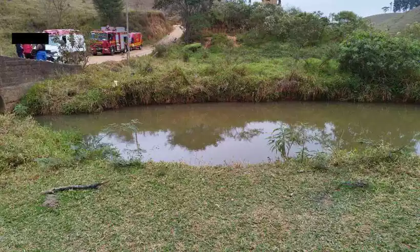 Um dos irmãos se afogou ao tentar ajudar o outro que havia entrado no riacho para se banhar (foto: CBMMG / Divulgação)