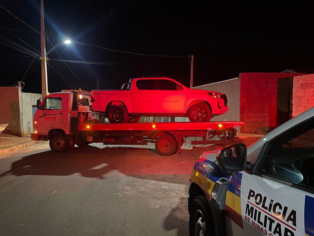 Veículo foi recuperado e suspeito do furto foi preso | Foto: PMMG