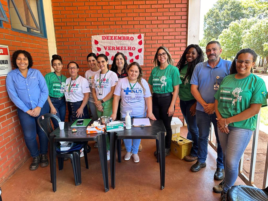 Equipe da Secretaria de Saúde do Município de Capinópolis foi recebida na CRV Industrial | Foto: Divulgação